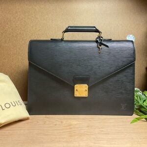 ✅Authentic LaptopBRIEFCASE  Epi LEATHER LOUIS VUITTON